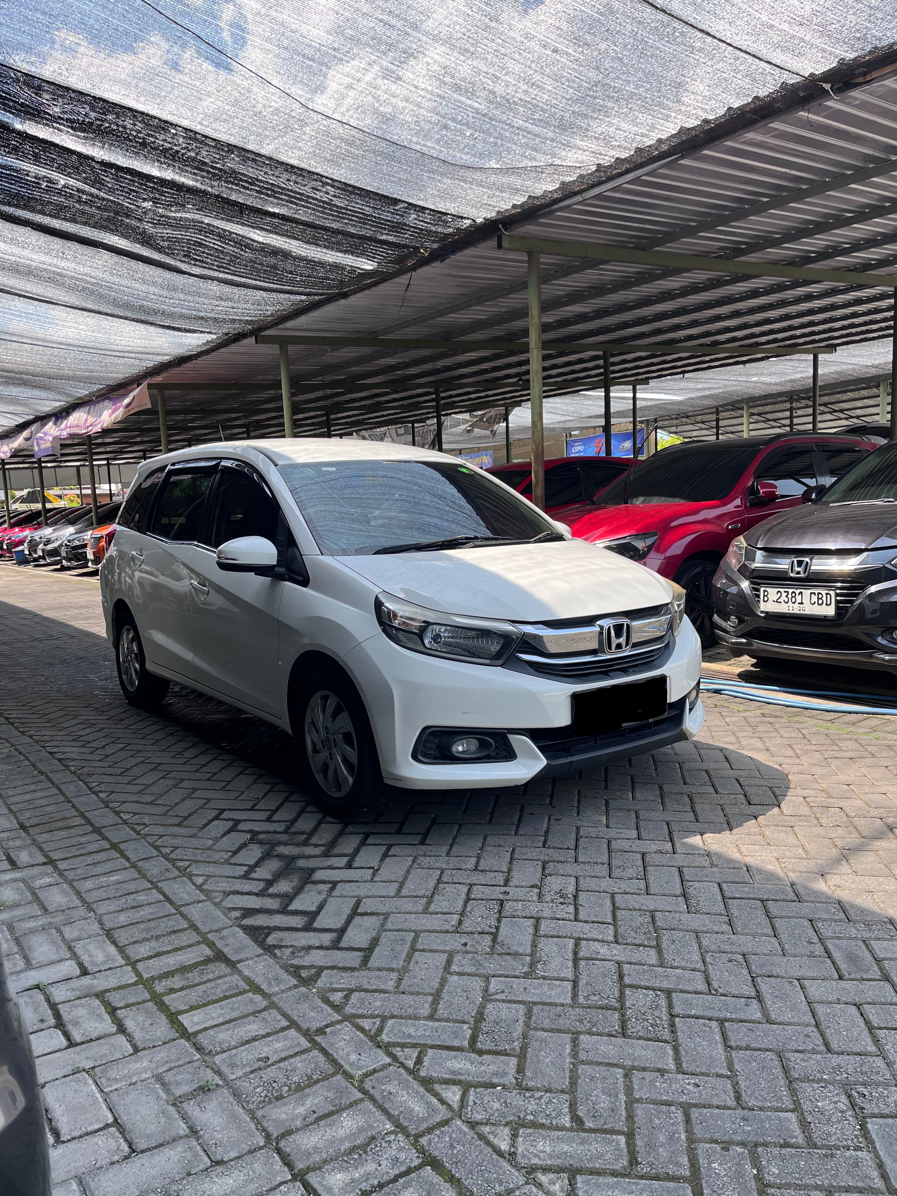Honda Mobilio 1.5 E CKD
