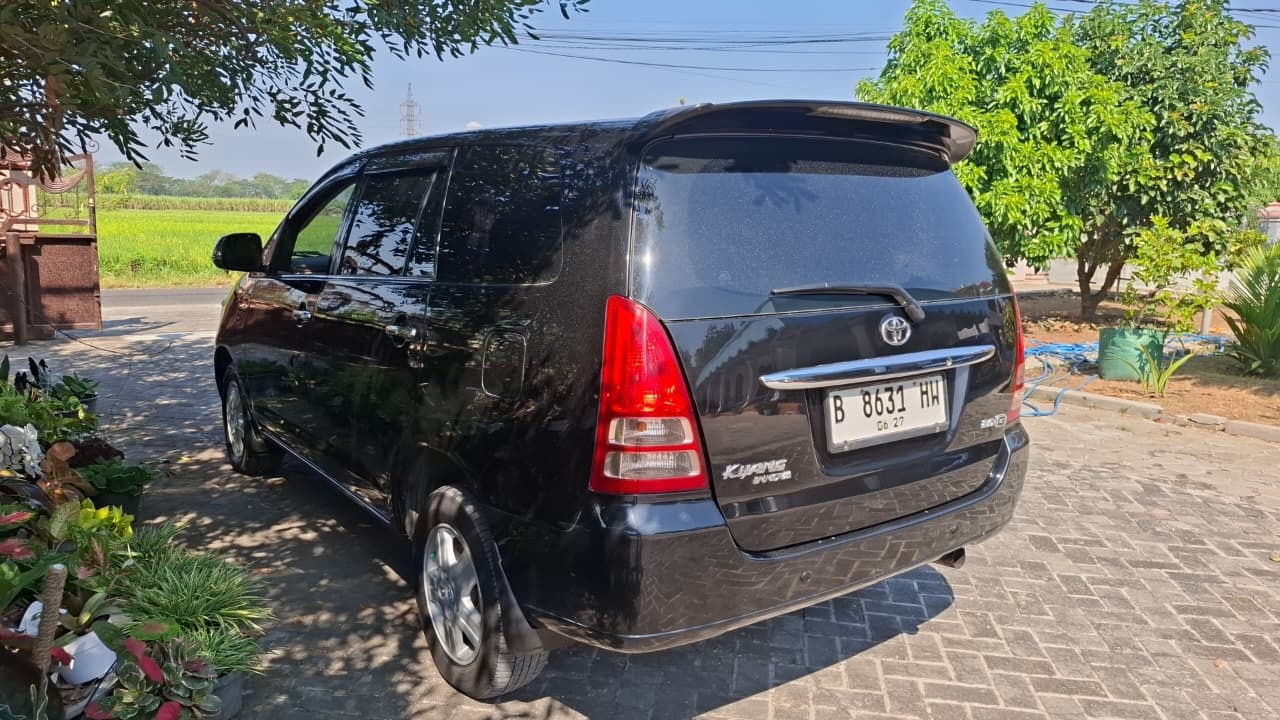 Toyota Kijang Innova G