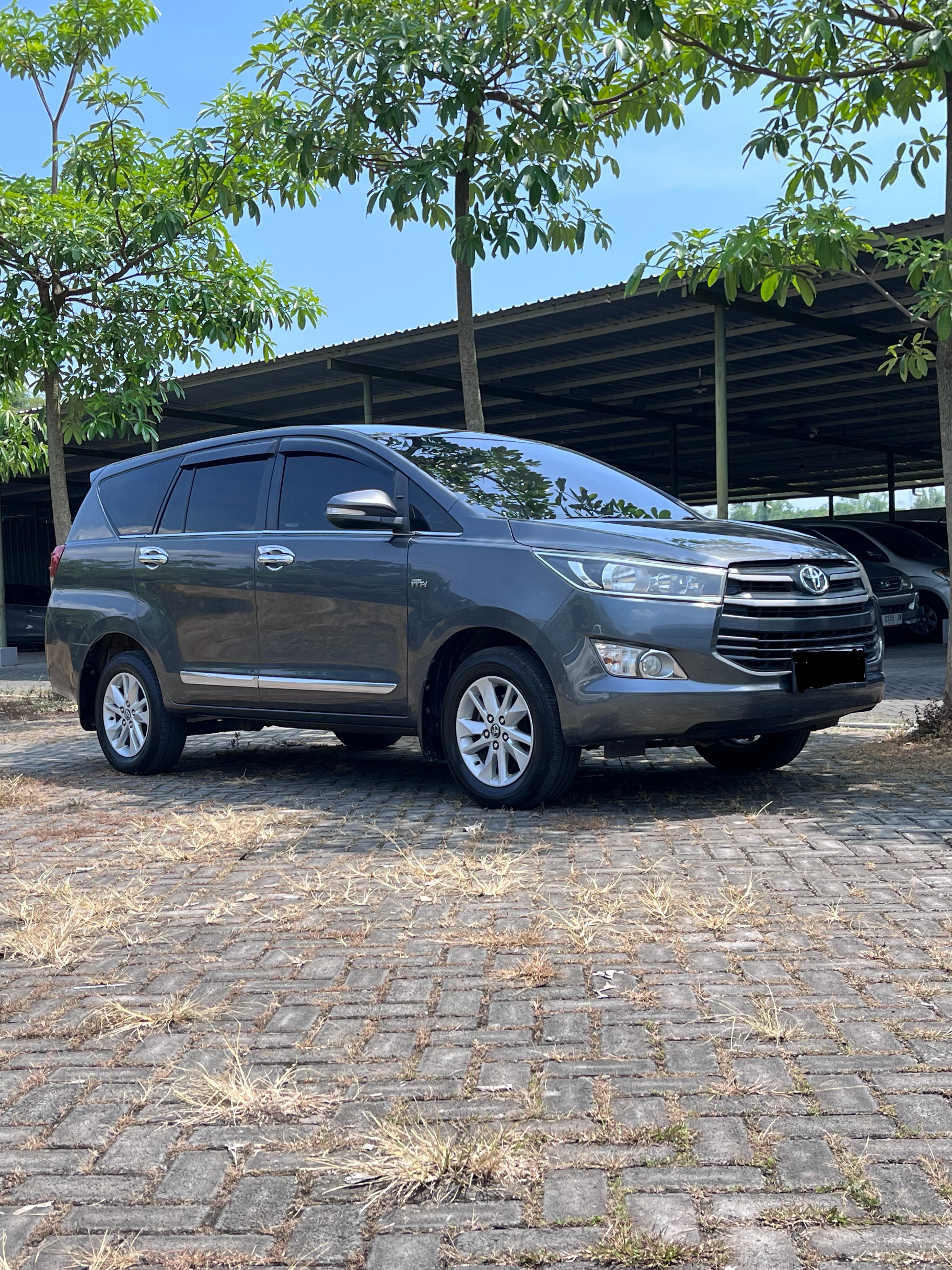 Toyota Kijang Innova 2.4 G