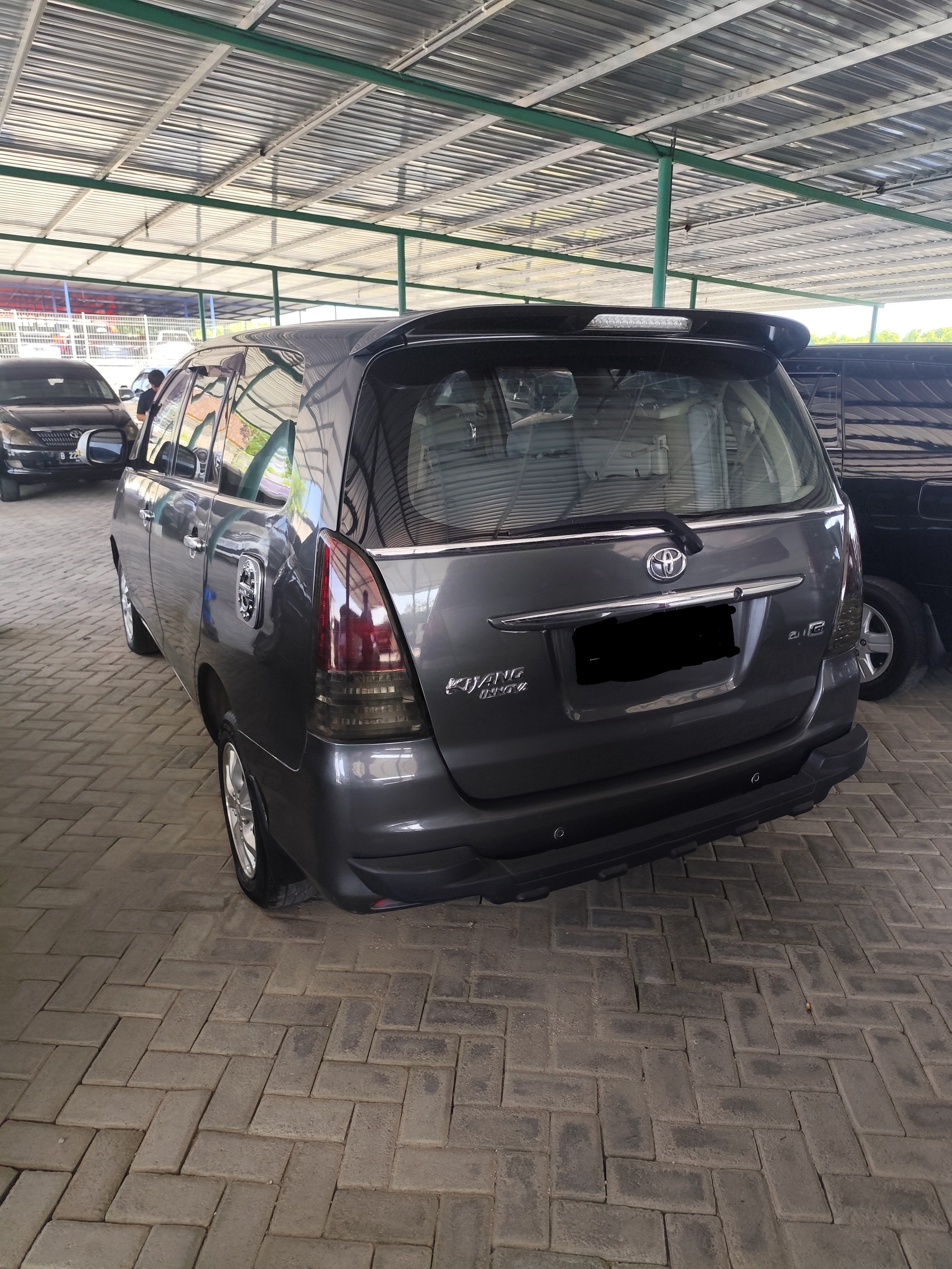 Toyota Kijang Innova G