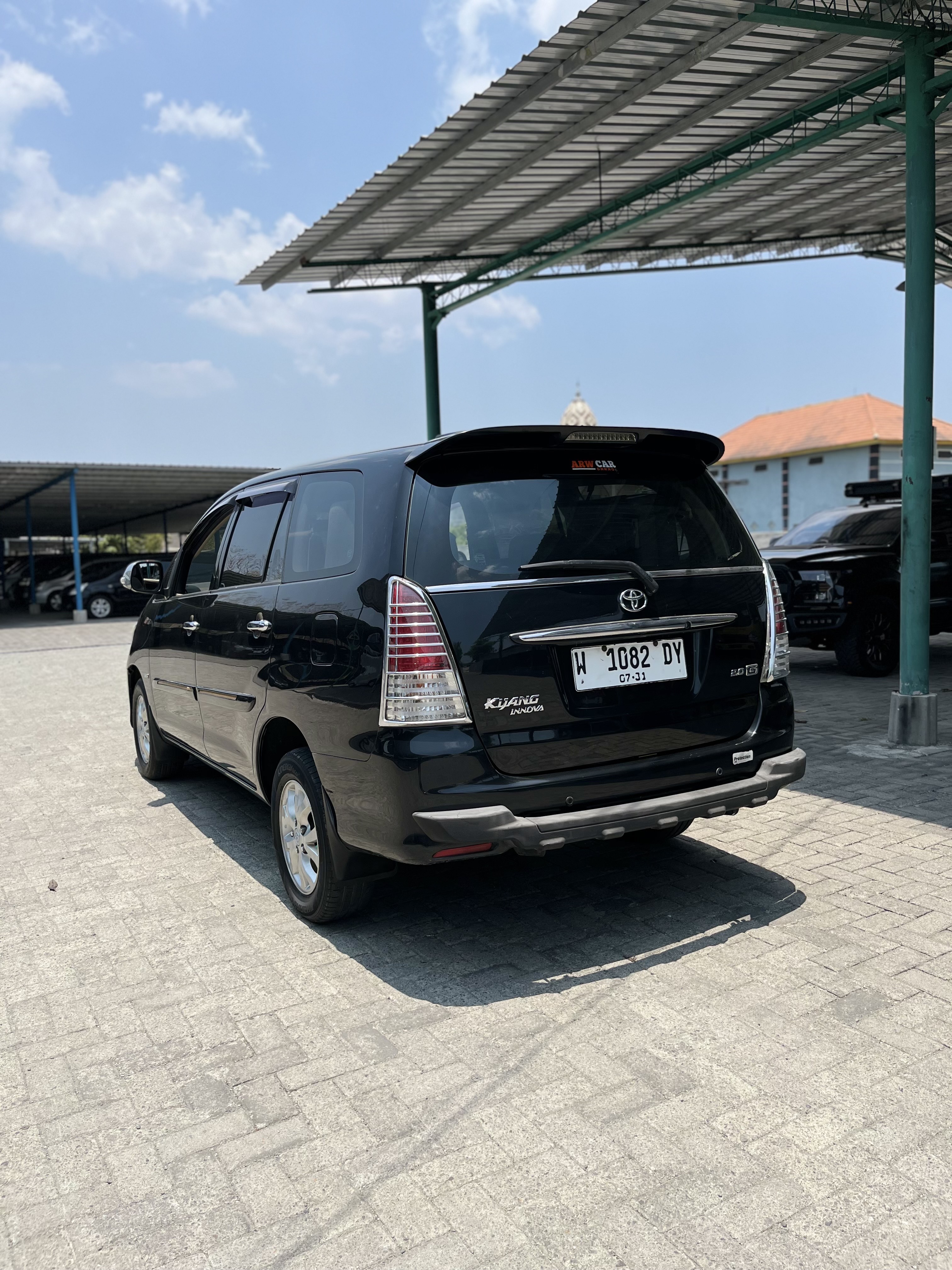TOYOTA KIJANG INNOVA G